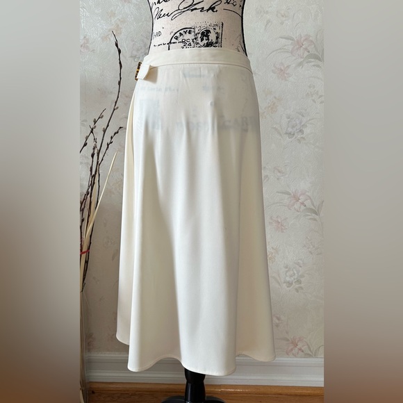 Max Studio. Summer MIDI skirt. Size 6. - Picture 2 of 11